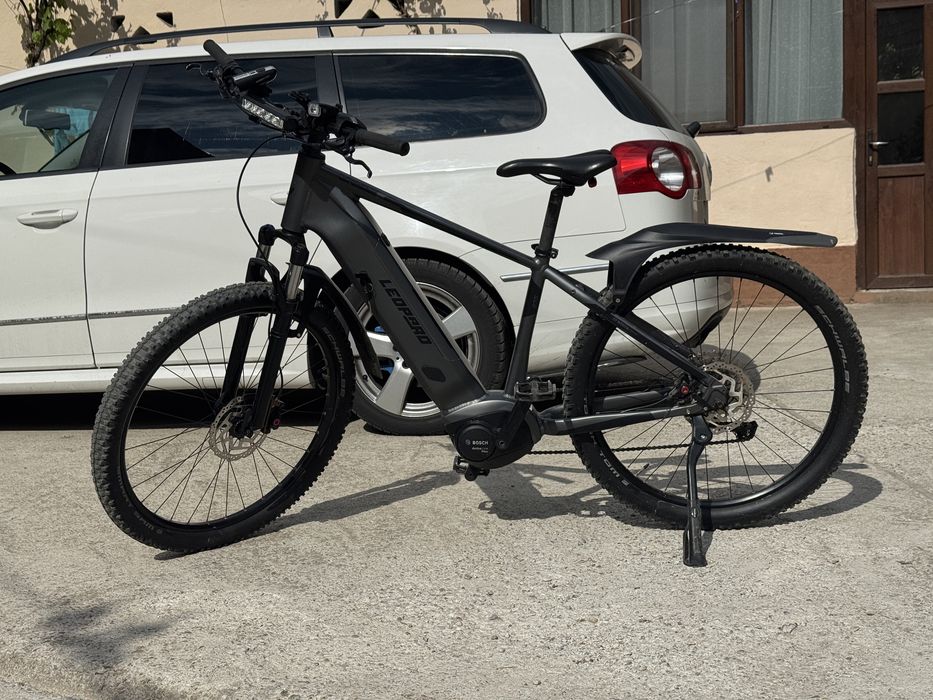 Bicicleta electrica cu motor si baterie Bosch