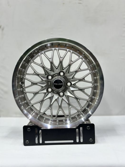 комплект диск R17 5x114.3