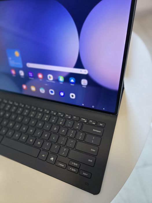 Samsung Galaxy tab S10 Ultra, 12gb ram, 256gb storage, 14.6"