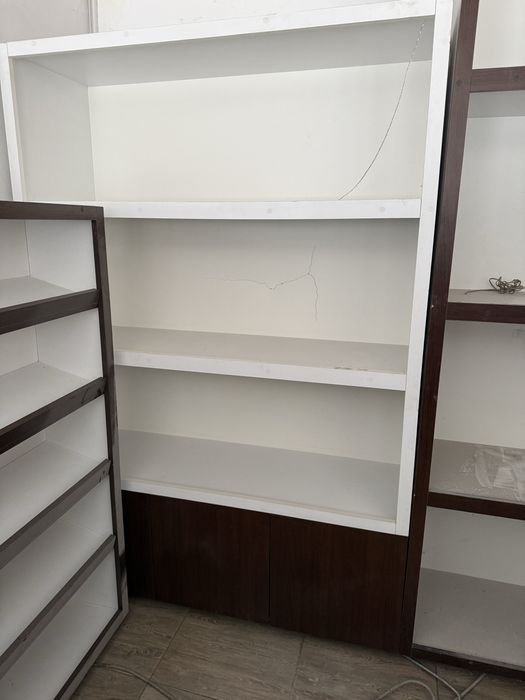 Vand mobila mobilier dulapuri lemn magazin sau depozitare produse raft