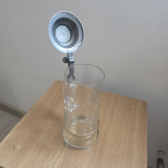 Halba de bere 0,5l sticla cu capac