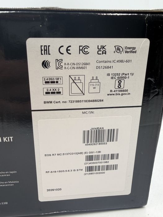 Canon EOS R7 Aparat Foto Mirrorless Kit cu Obiectiv RF-S 18-150mm