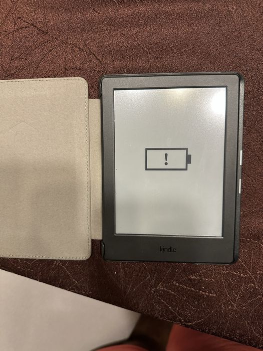Amazon Kindle 8th Gen wi-fi reader