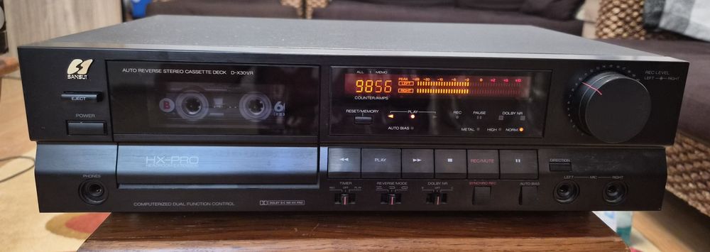 Akai, Yamaha, Pioneer, Sansui si Sony