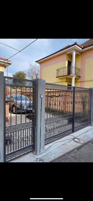 Porti metalice sau din fier forjat