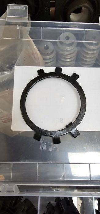 Стопорные шайбы.