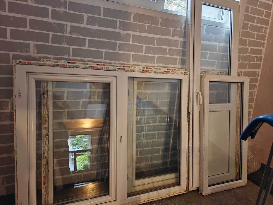 Geamuri și ușa termopan