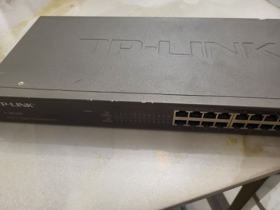 Коммутатор TP Link TL-SG1024