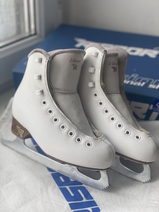 Фигурные Коньки Risport Venus