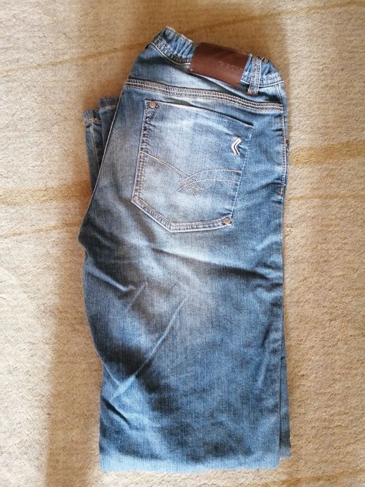 Продам детскую одежду