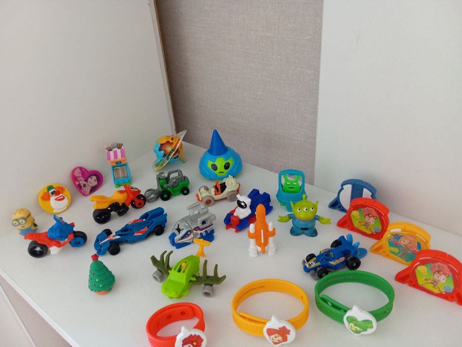 Игрушки из Киндер сюрприза