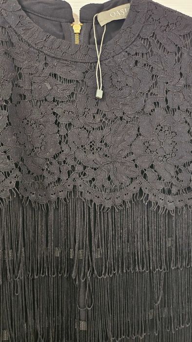 Черна дантелена рокля с ресни Oasis, размер 10