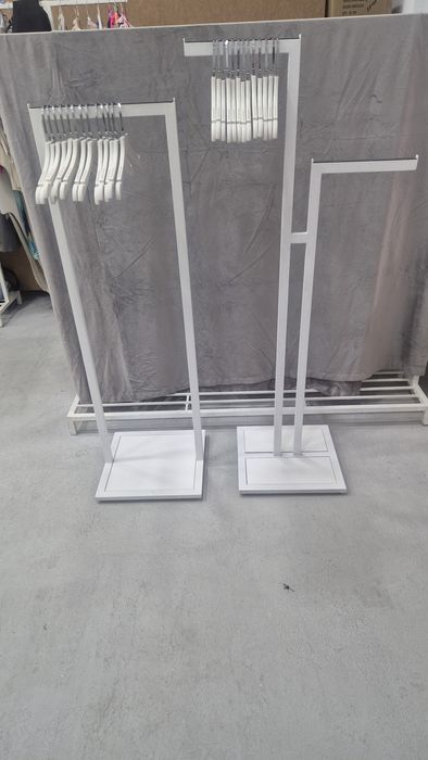 Вешалки для одежды. Стойки, рейлы, торговое оборудование