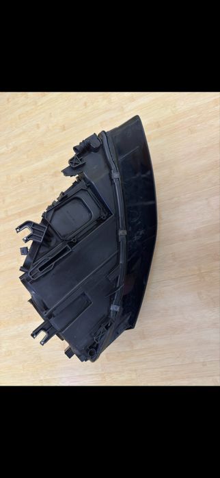 Far stânga Audi A4 B8 NFL (2010) Bi-xenon, lupa, DRL