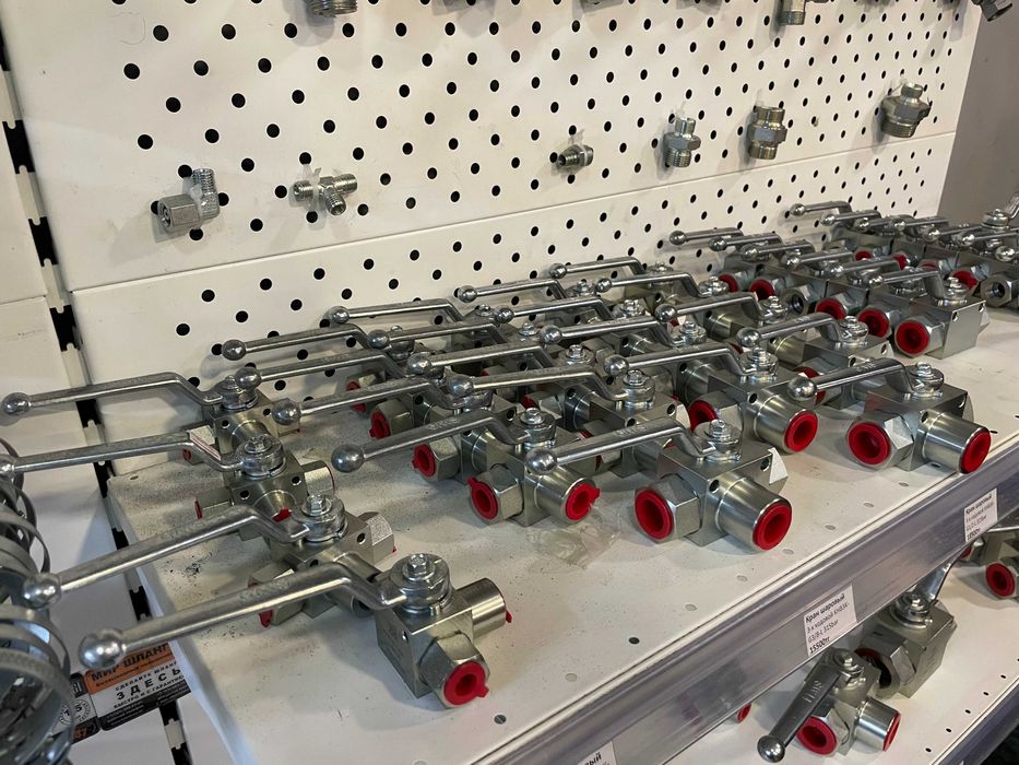 Кран шаровый (гидравлический)