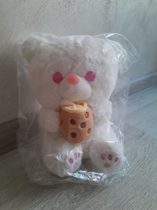 Халат за 4-5 годишно и меченце подарък