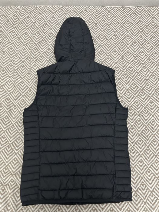 Жилетка от Defecto