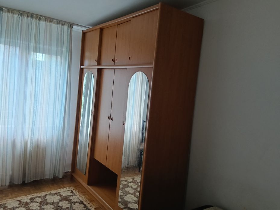 Apartament de închiriat