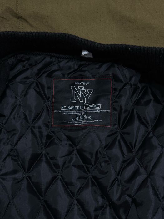 Продам бейсбольную куртку-бомбер Mil-Tec