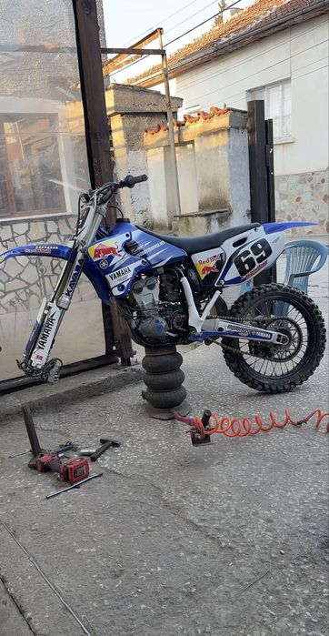 Продавам yamaha yzf250