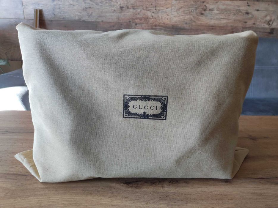 Gucci нова чанта