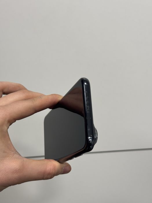 Продавам перфектен Huawei PURA 70 PRO