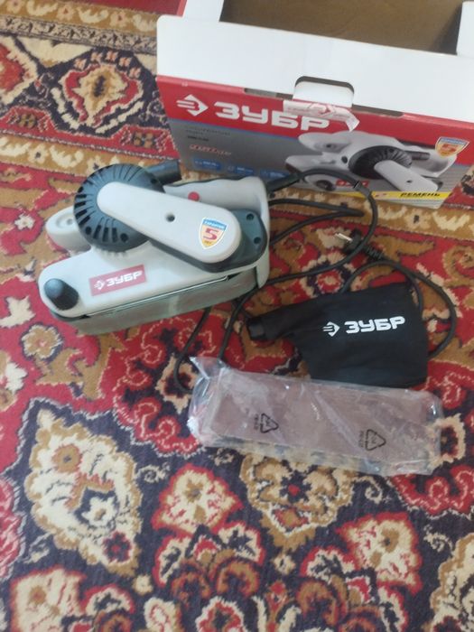 Продам лентошлифовальная машина зубр