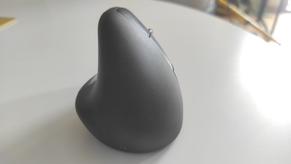 Мишка вертикална ергономична