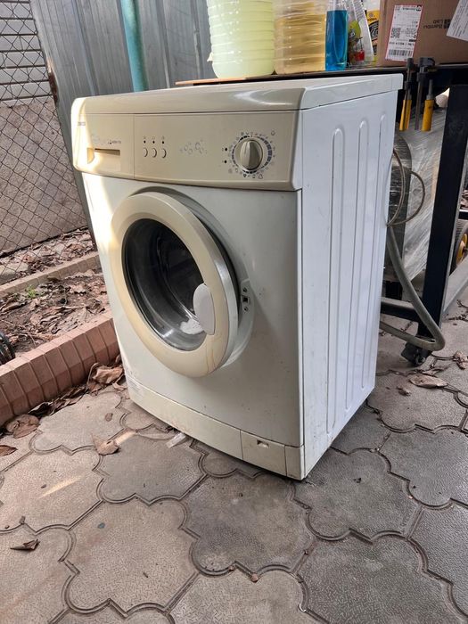 Стиральная машинка Zanussi
