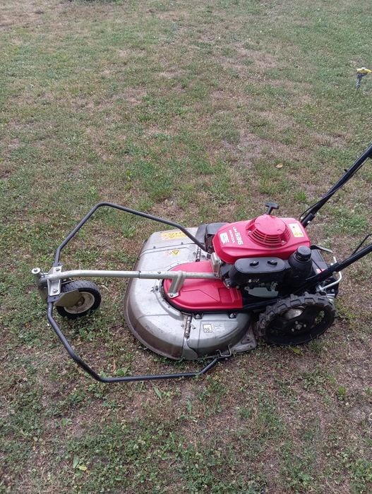Cositoare Honda UM 536