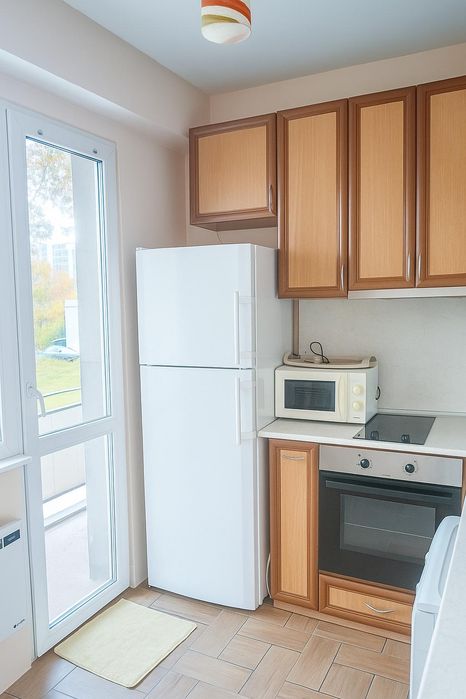 Дава се под наем Тристаен апартамент в Пловдив, Кючук Париж - 70 кв.м за 357 € - Снимка #4