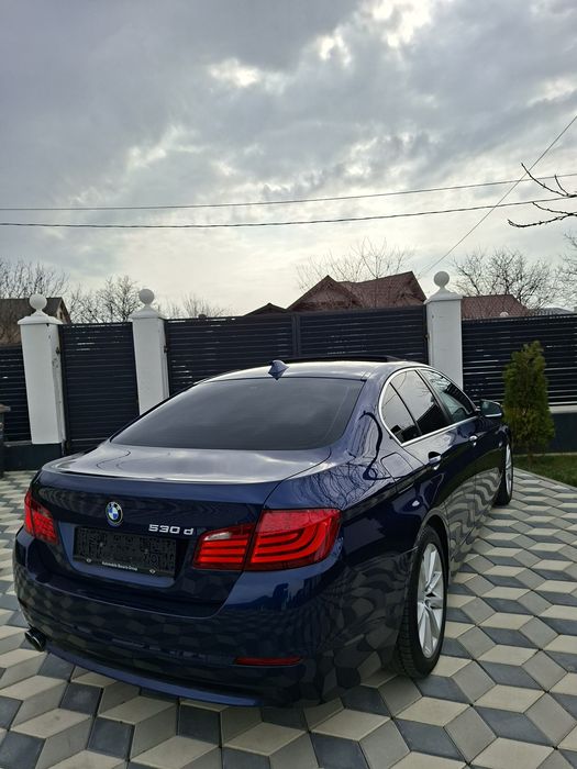 Vând Bmw 530d An 2013 258 de caii trapa Head-up dysplay