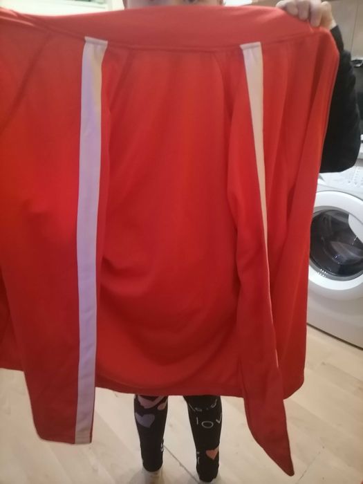 Комплект анцунг PUMA червен чисто нов ИСЧИСТЕН със бели кантове CL.