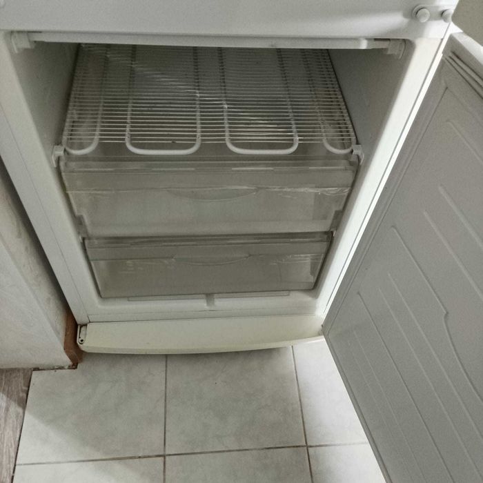 Продам холодильник б/у
