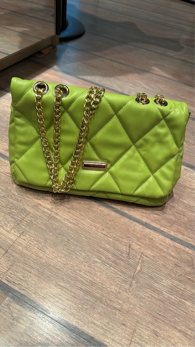 Дамски чанти малки и големи