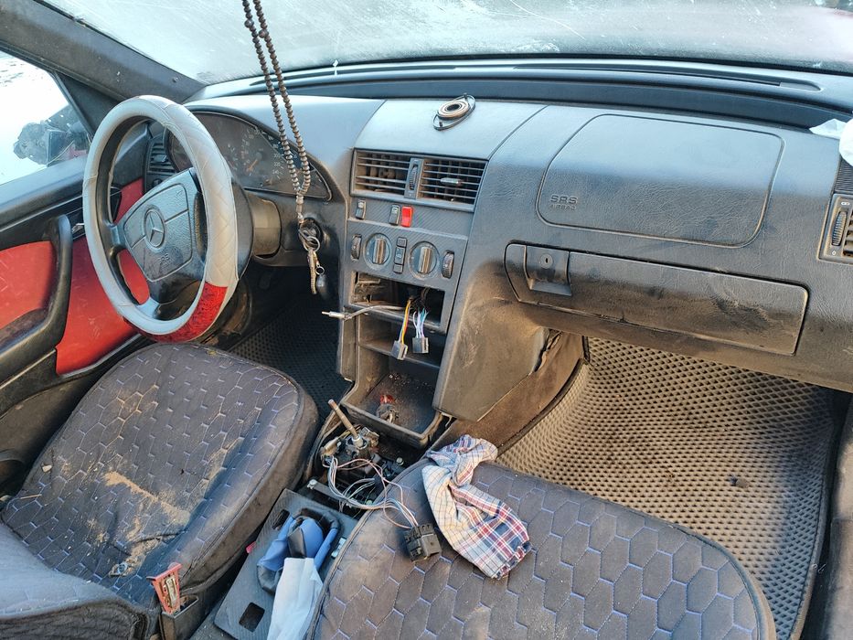 Мерс W202 по запчастям