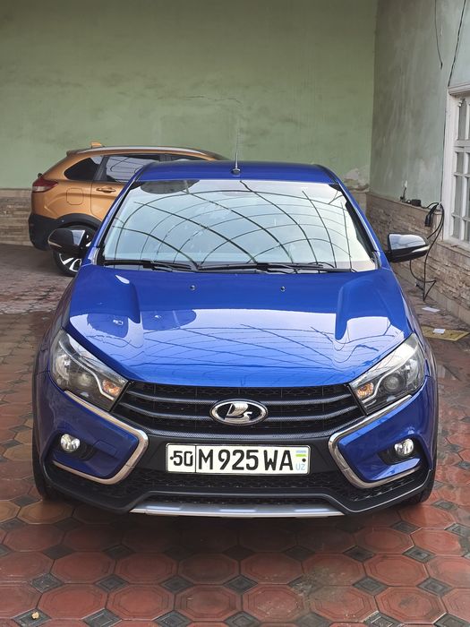 Продаётся Веста Кросс седан 2021 г. Мотор Ниссан 113 л.с.