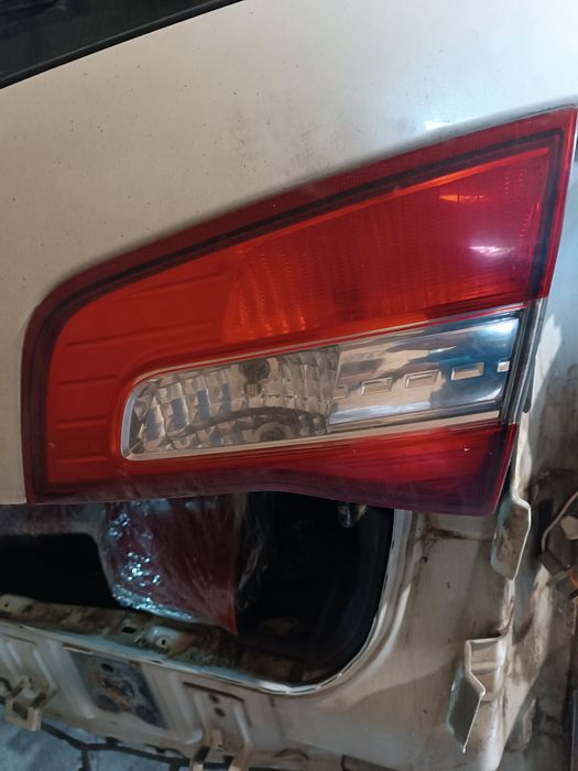 Lampa stop spate Dacia Sandero Stepway3 stop spate Dacia Logan3 Clio4 Clio3 Scenic2 Megane2 Laguna2 Dacia Sandero Stepway3 Clio4 Clio3 lampa far Dacia