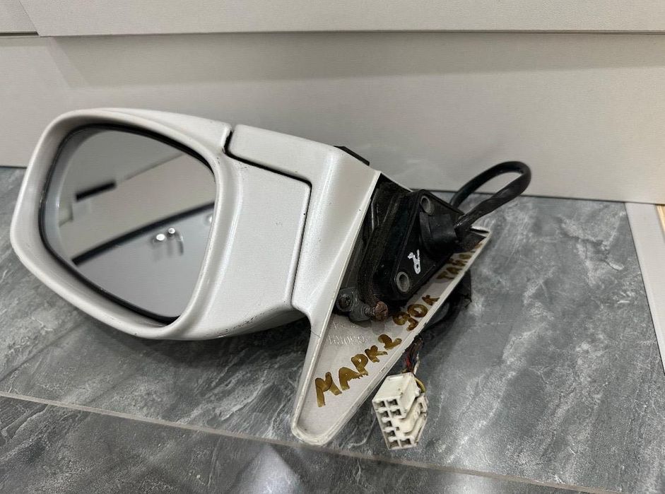 Продам зеркало Toyota Mark 2