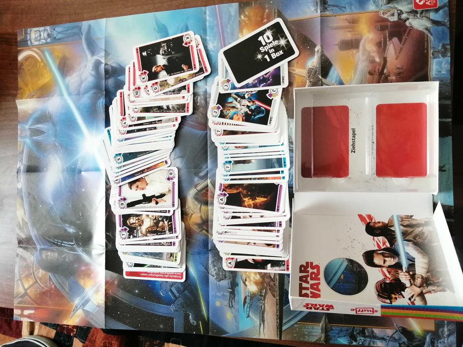 Cartonase Disney Star Wars pachet complet cu poster, Kaufland