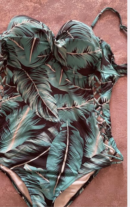 Купальник 1000 тенге