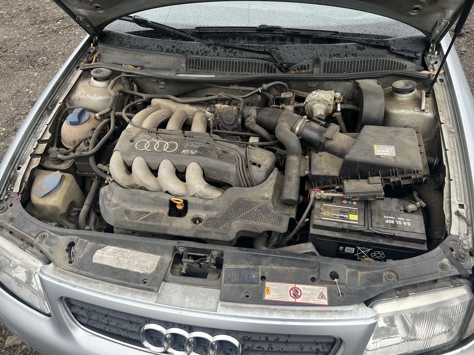 Ауди а3 8л 1.8 125 к.с само на части