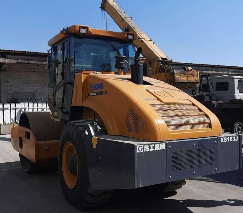 Каток одновальцовый XCMG XS 163 J