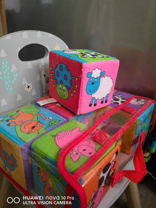 Лот играчки за бебе