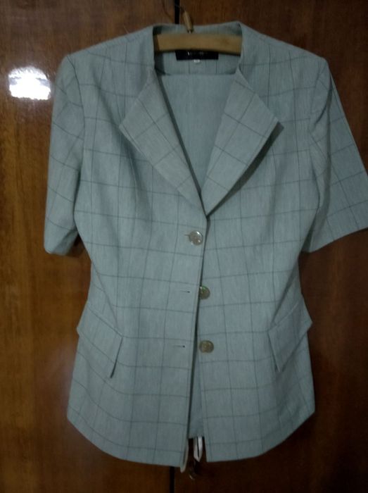 Брючный костюм женский новый