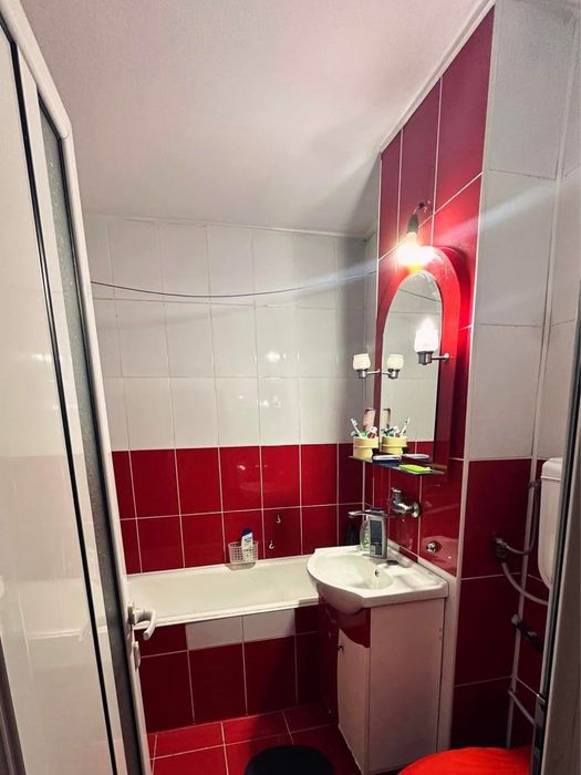 Vand apartament 2 camere