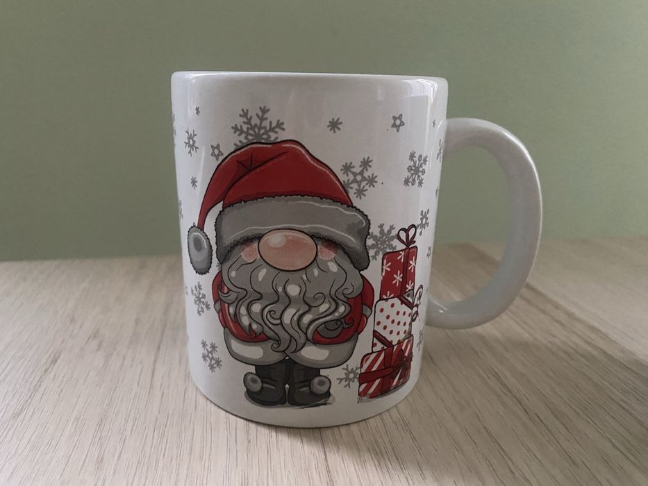 Комплект коледни чаши за кафе / чай с Дядо Коледа