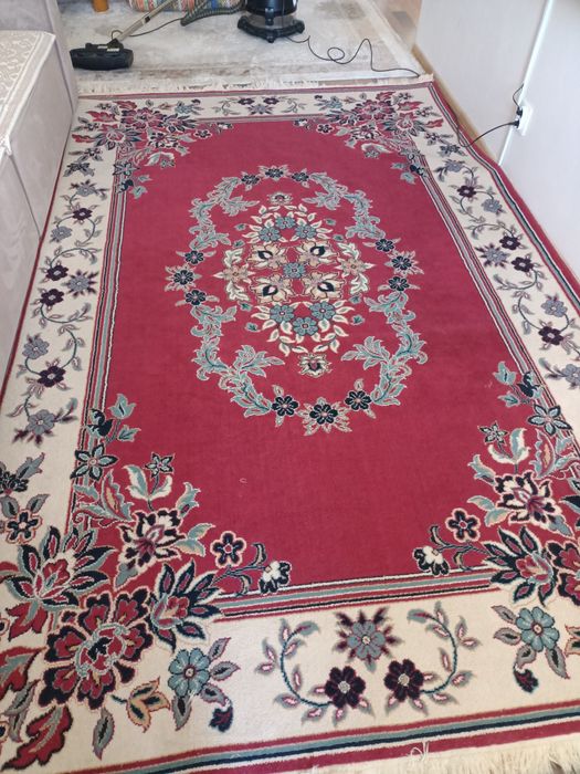 Продам ковер бу 2 на 3 метра