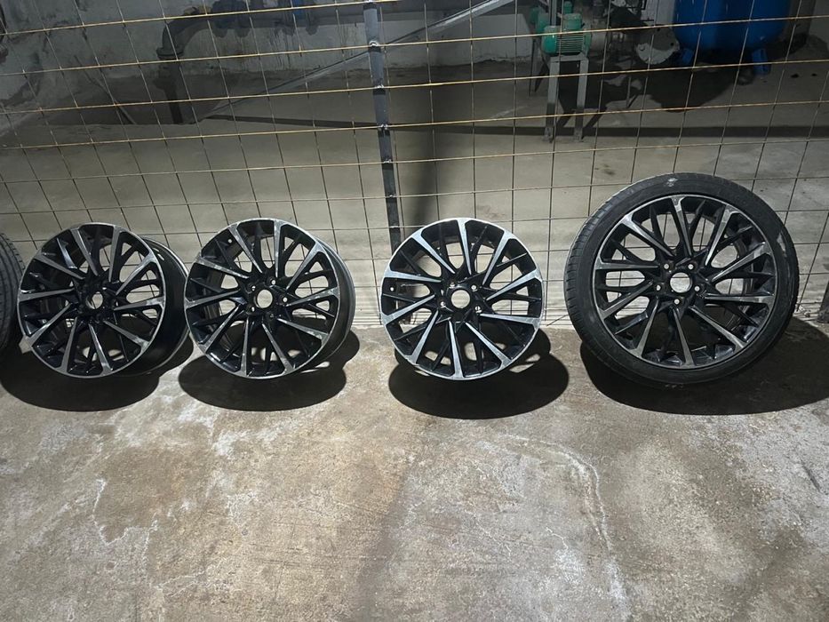 Титанки с хюндай ай 30 кореец
