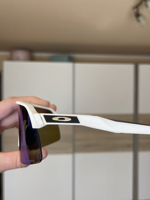Oakley Sutro Lite